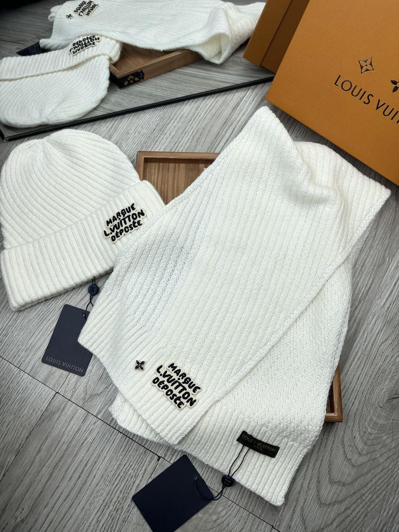 Louis Vuitton Caps Scarfs